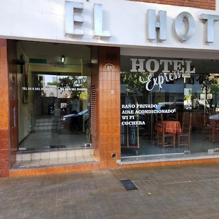 Hotel Express Mendoza Zewnętrze zdjęcie